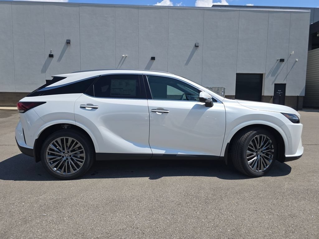 New 2026 Eminent White Pearl Lexus LUXURY image 25