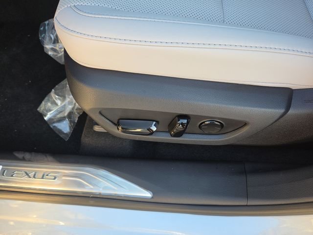 New 2026 Iridium Lexus PREMIUM image 12