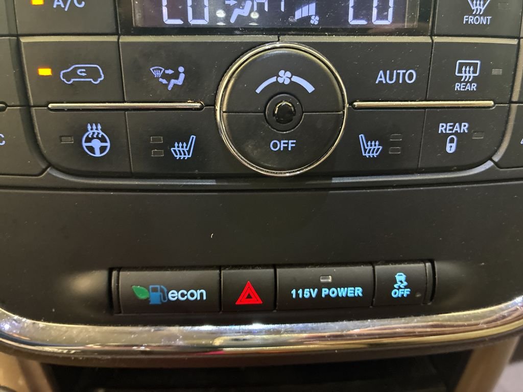 Used 2016 White Chrysler Touring image 17
