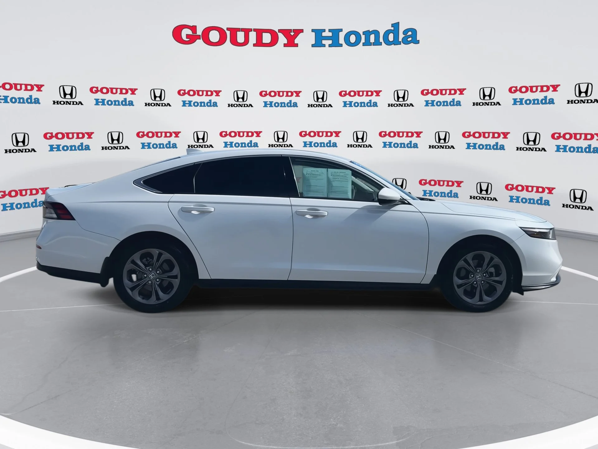 Certified Used 2024 Platinum White Pearl Honda EX image 9