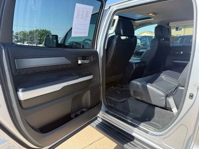 Used 2019 Silver Toyota SR5 image 18