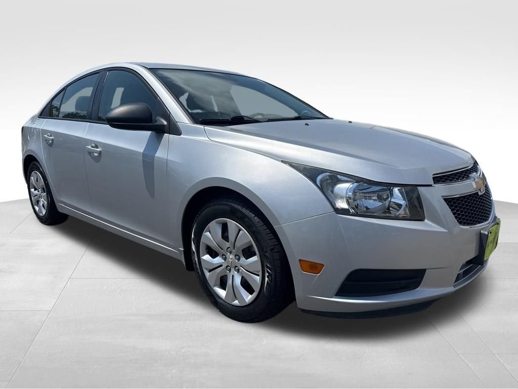 Used 2013 Silver Chevrolet LS image 5