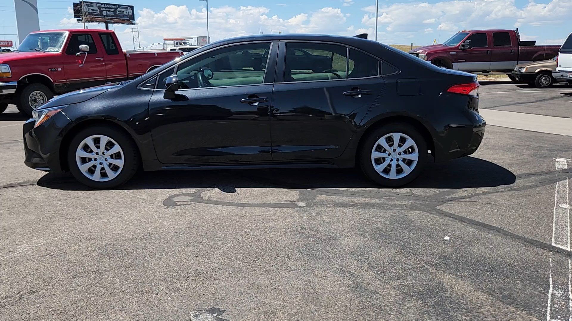 Used 2022 Toyota Corolla LE with VIN JTDEPMAE4NJ222514 for sale in Cheyenne, WY