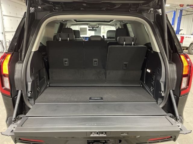 New 2025 Gray Ford Active image 25