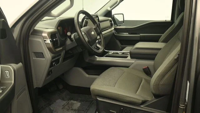 Used 2024 Gray Ford XLT image 11