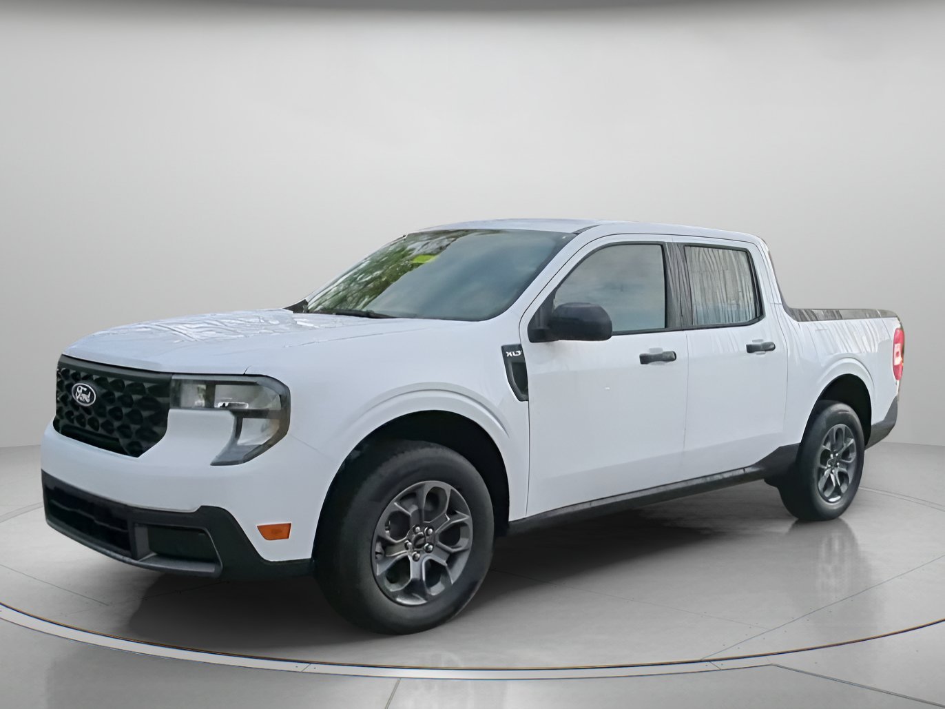 New 2026 Oxford White Ford XLT image 10