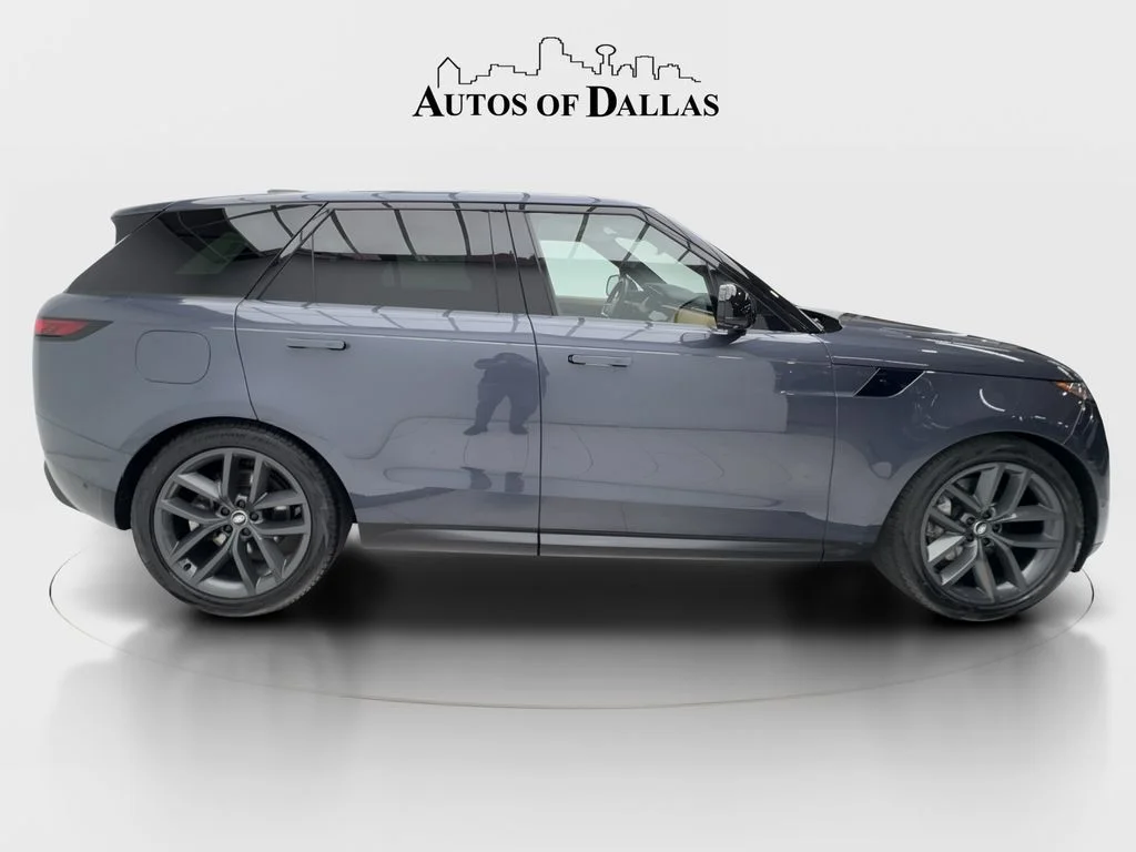 Used 2024 Blue Land Rover SE image 6