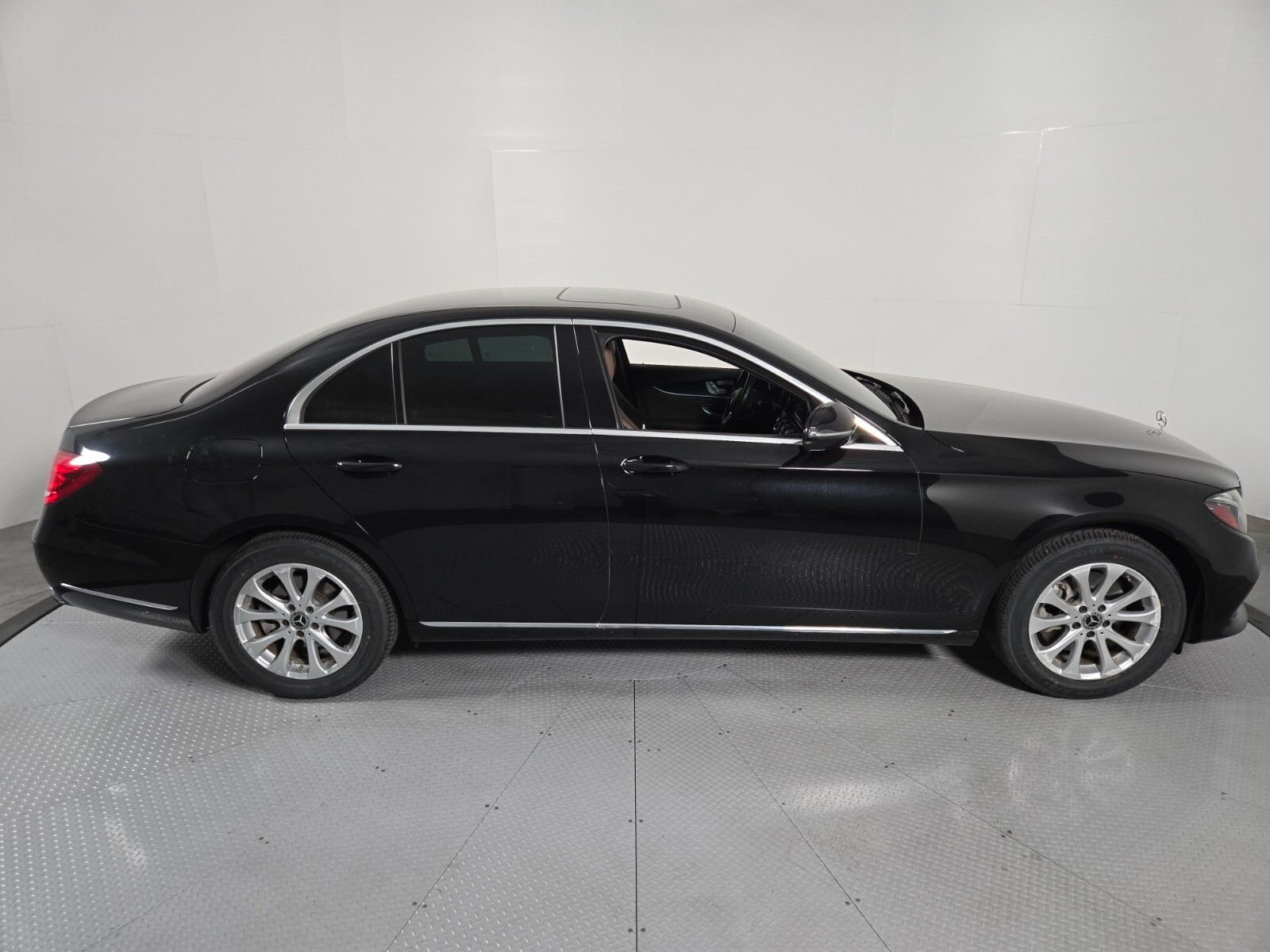 Used 2019 Black Mercedes-Benz E 300 image 6