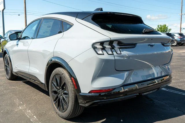 New 2026 Glacier Gray Metallic Tri-coat Ford Premium image 7