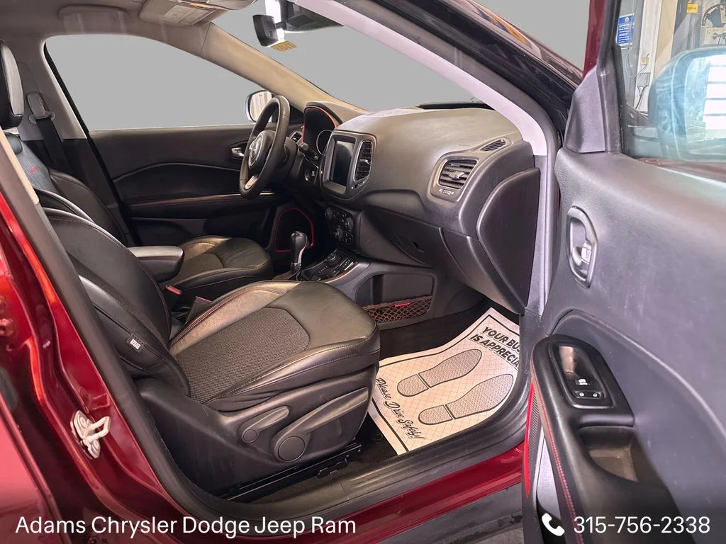 Used 2021 Red Jeep Trailhawk image 13