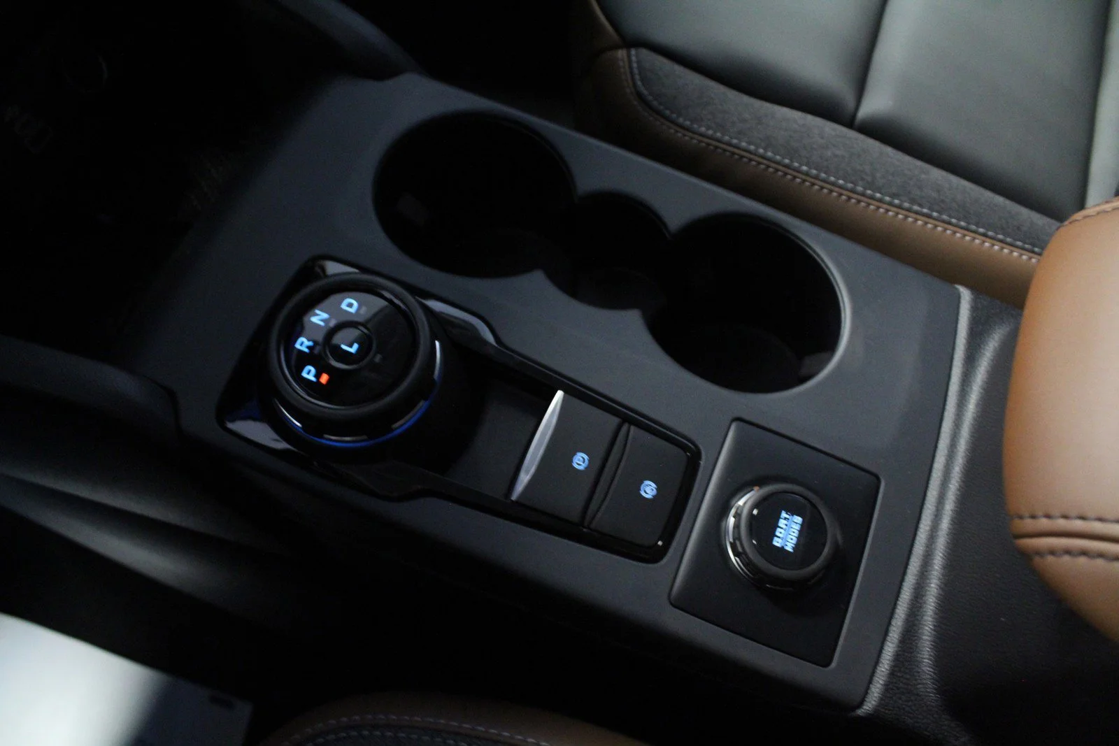 Used 2024 Atlas Blue Metallic Ford Outer Banks image 23