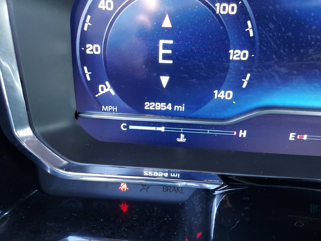 Used 2024 White Chevrolet LT image 19