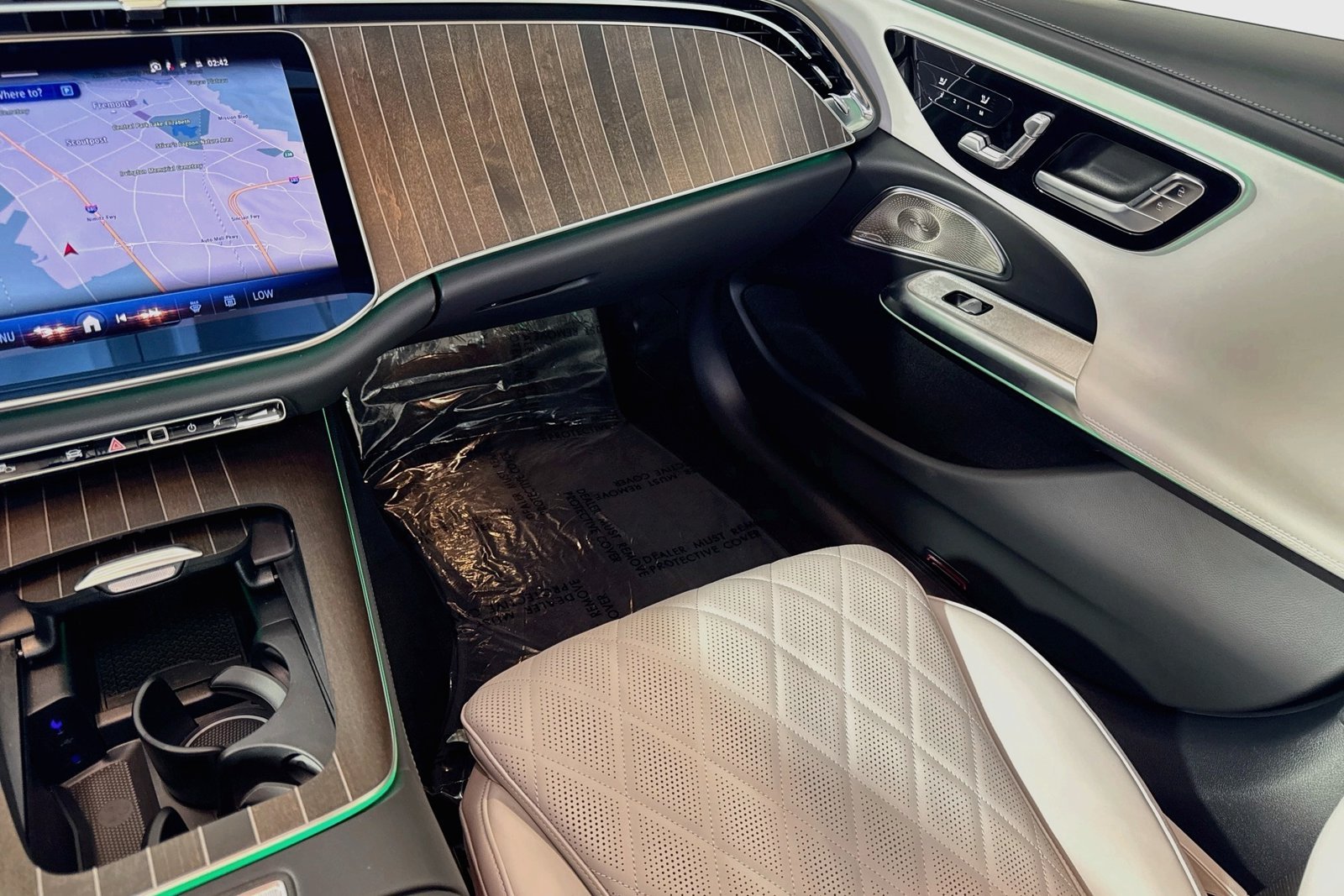 New 2026 MANUFAKTUR Alpine Grey Mercedes-Benz E 450 image 21