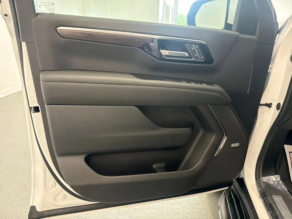 New 2026 Summit White Chevrolet LT image 13