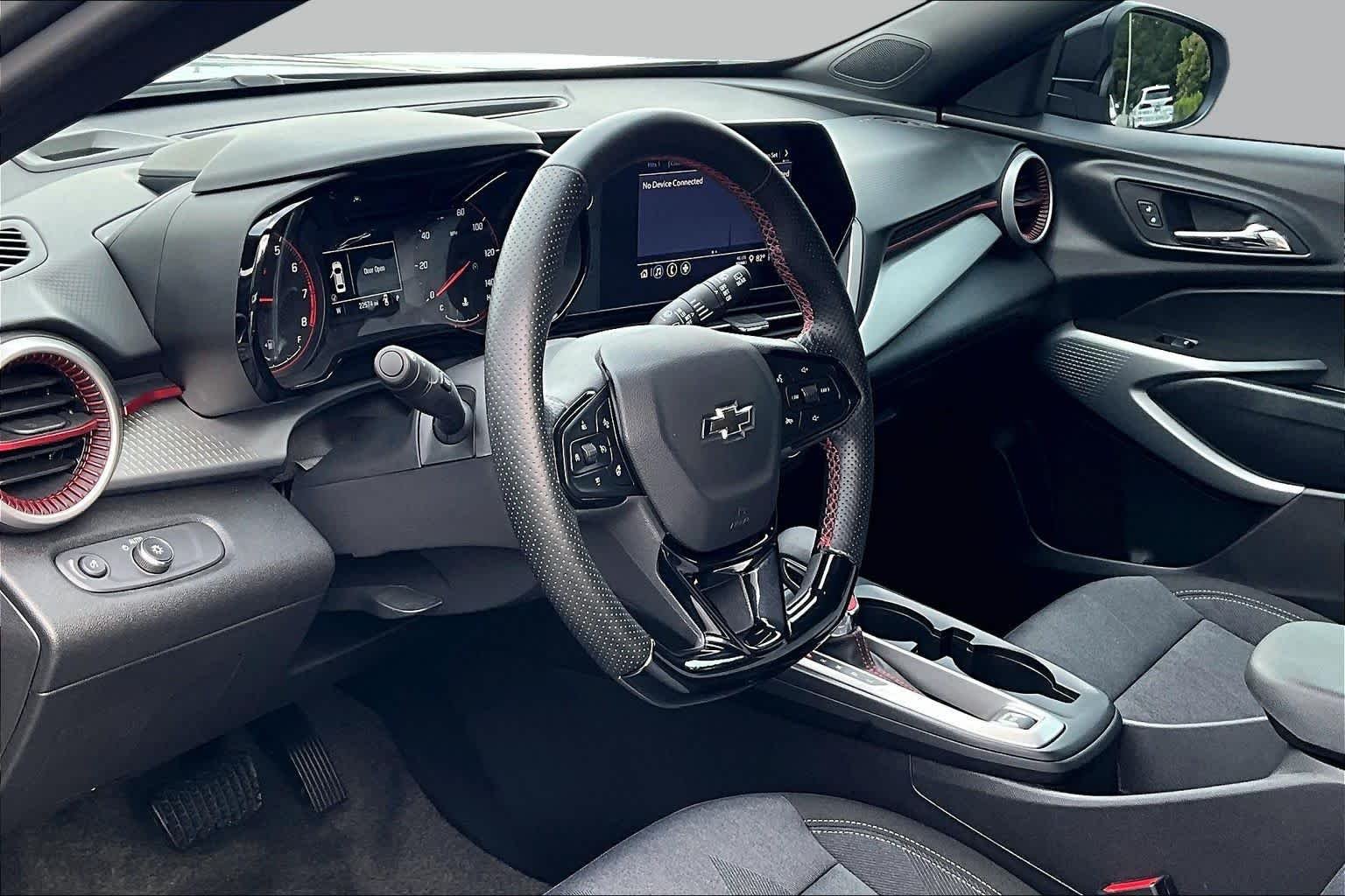 2025 Chevrolet Trax RS - Photo 17