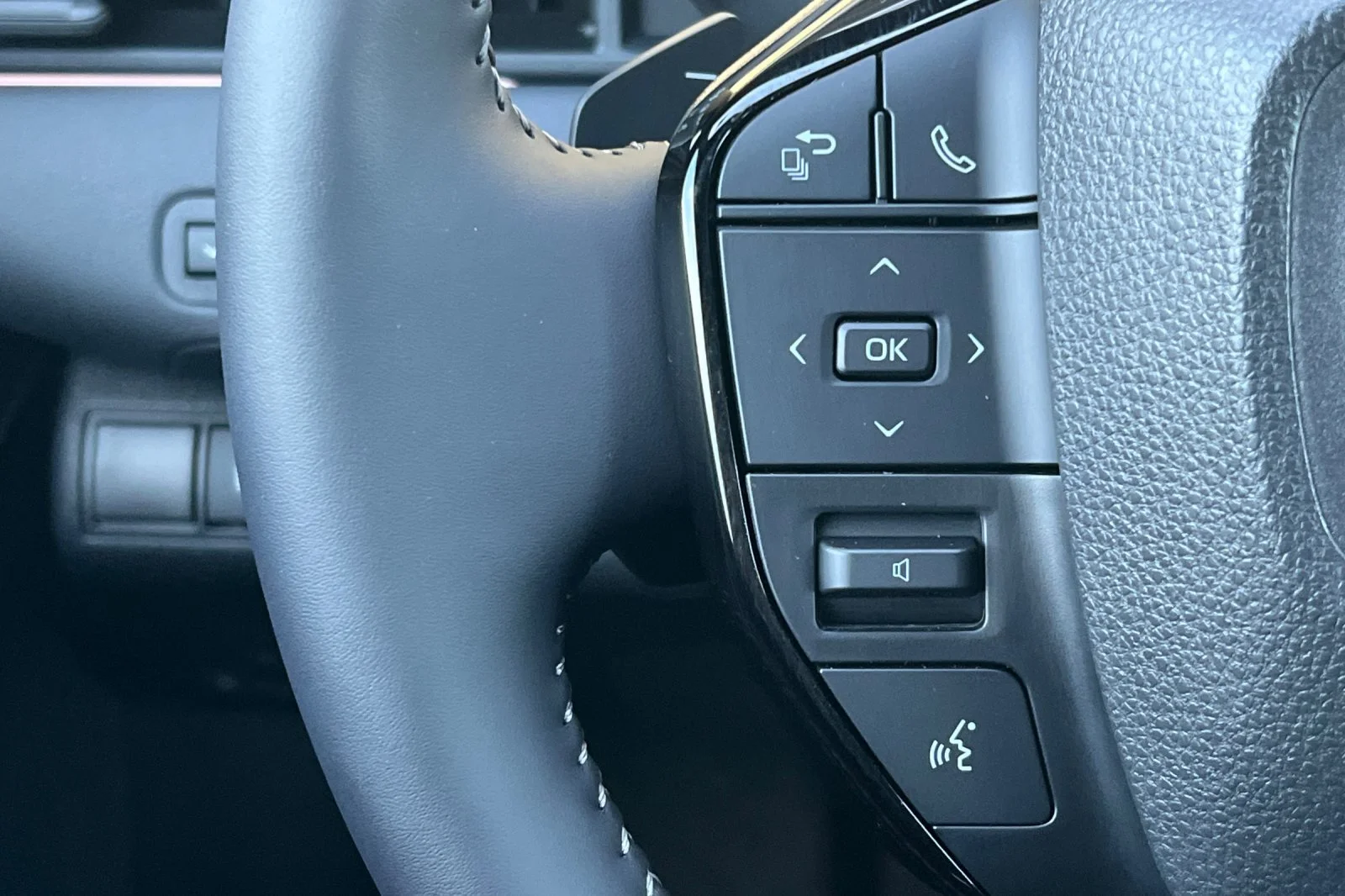 Certified Used 2026 Cement Toyota XSE image 25