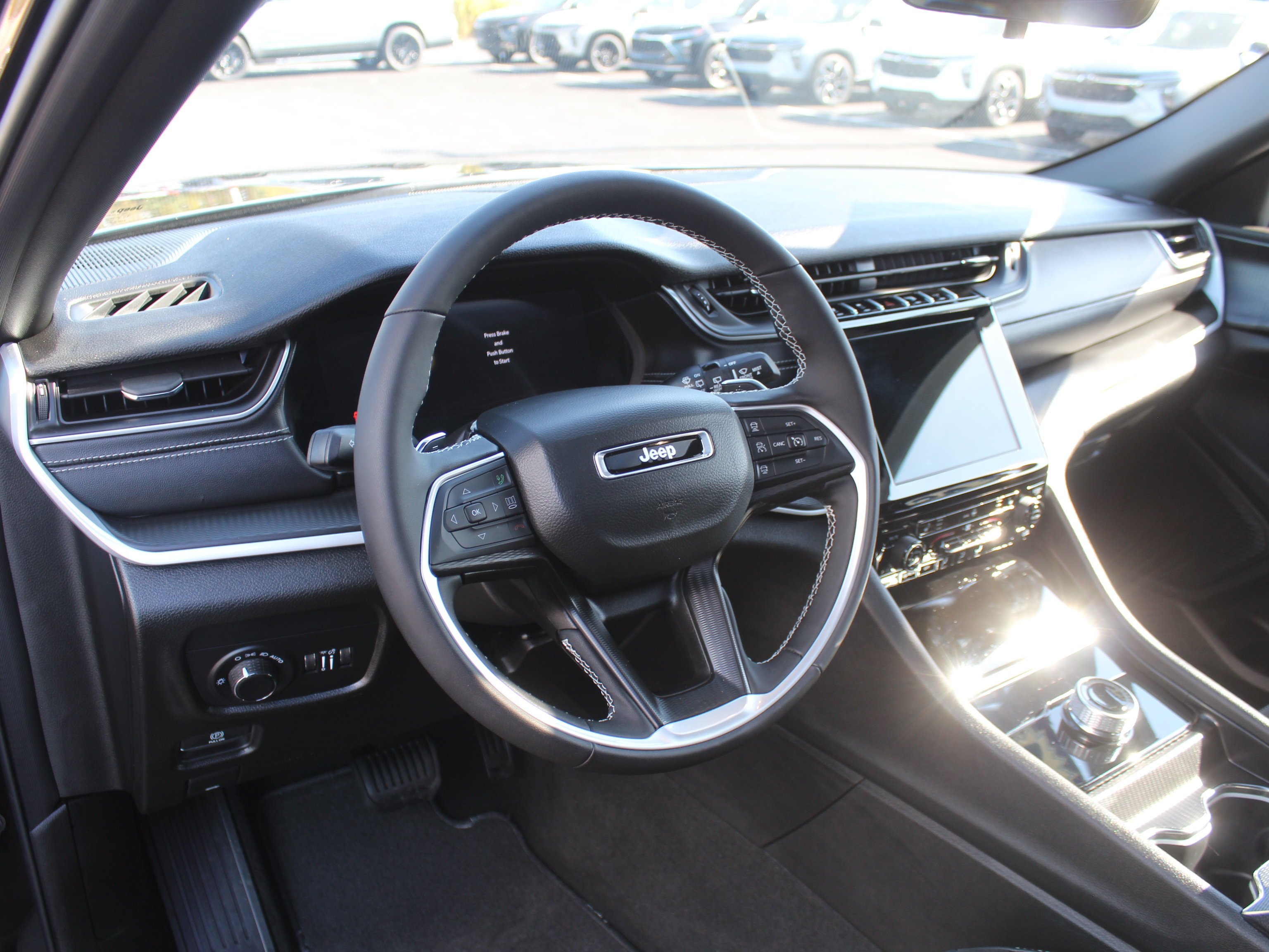 Used 2025 Black Jeep Altitude X image 15