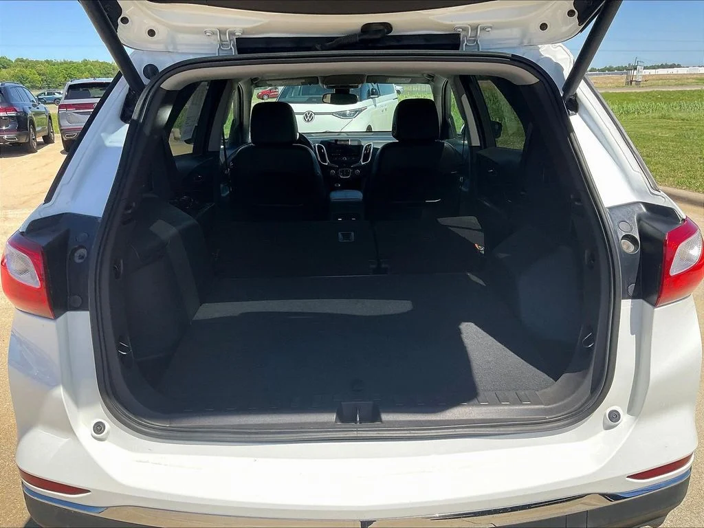 Used 2020 White Chevrolet Premier image 15