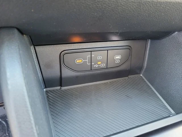 New 2026 Glacial White Pearl Kia LX image 18
