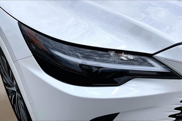 Used 2025 Eminent White Pearl Lexus 350 Premium Plus image 29