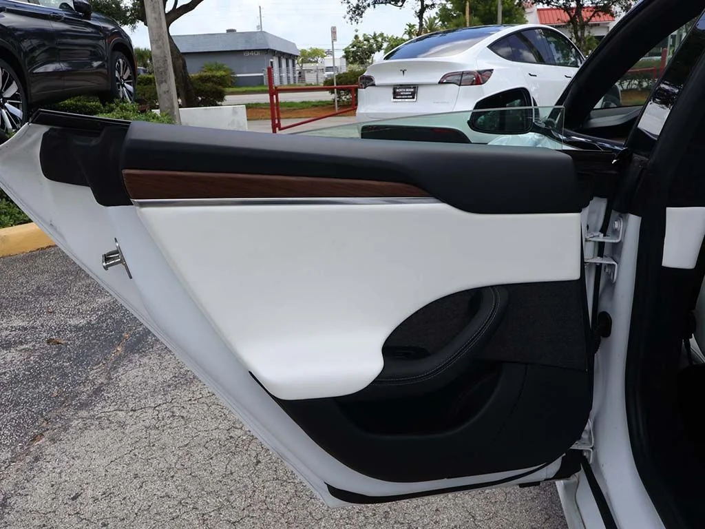 Used 2023 White Tesla Standard Range image 28