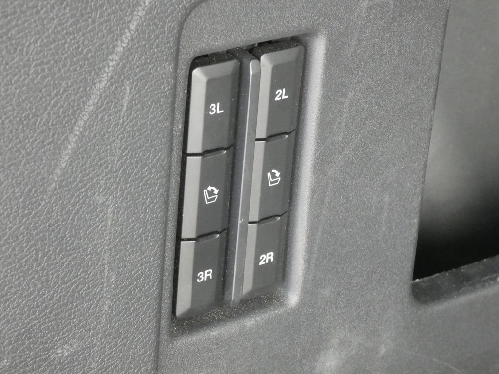 Used 2023 White Ford Limited image 43