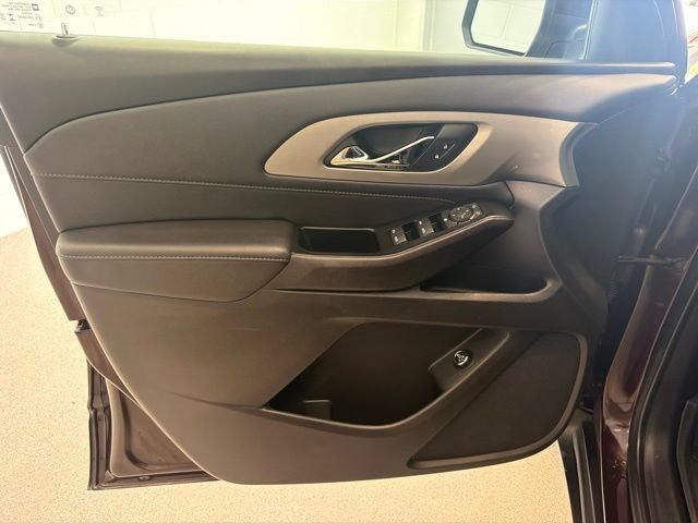 Used 2023 Black Cherry Metallic Chevrolet LT Cloth image 18