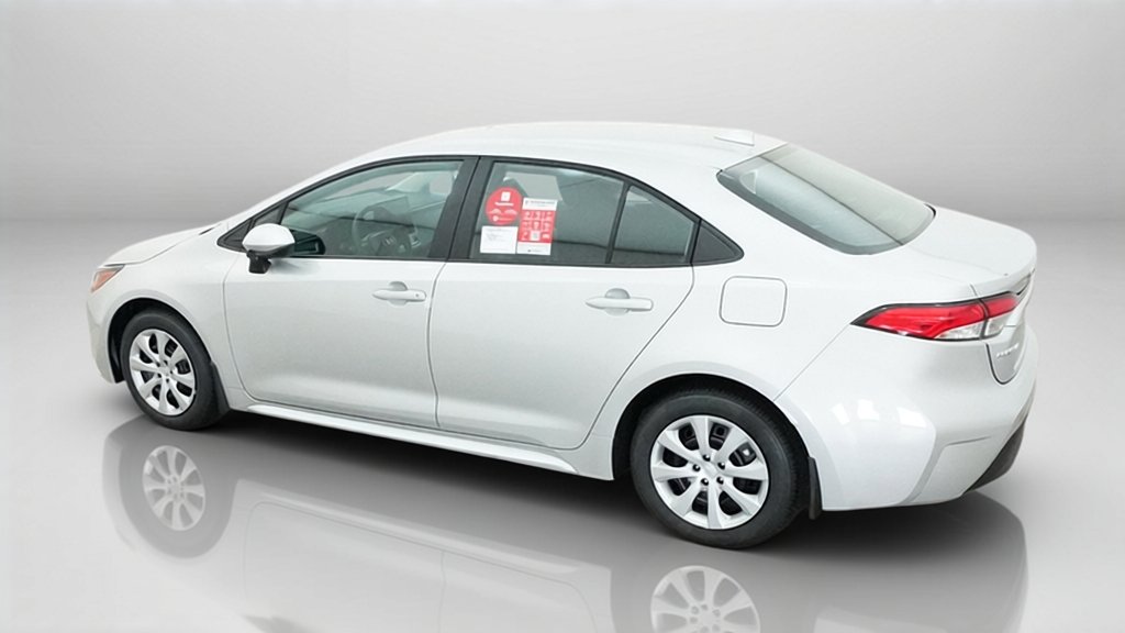 New 2027 Classic Silver Metallic Toyota LE image 45