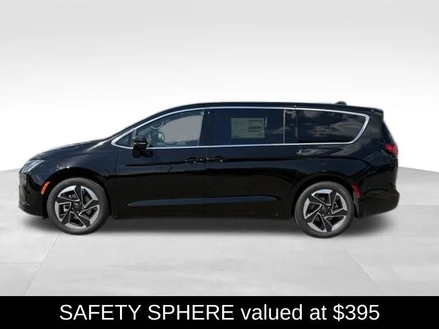 New 2027 Diamond Black Crystal Pearl-Coat Exterior Paint Chrysler Limited image 6