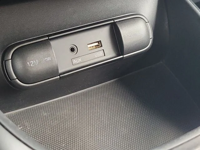 Used 2016 Silver Kia Base image 27
