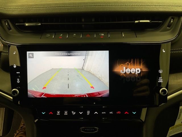 New 2026 Velvet Red Pearl-Coat Exterior Paint Jeep Laredo Altitude image 19