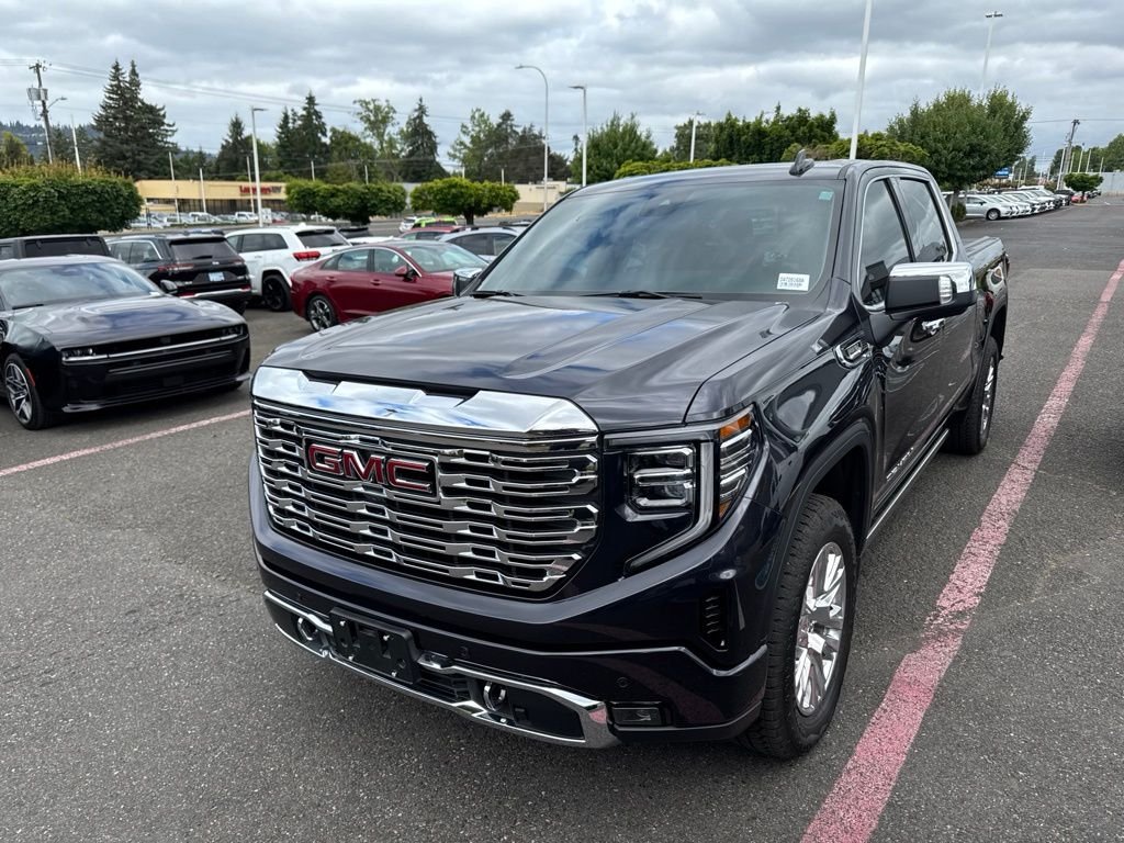 Used 2025 Titanium Rush Metallic GMC Denali image 3