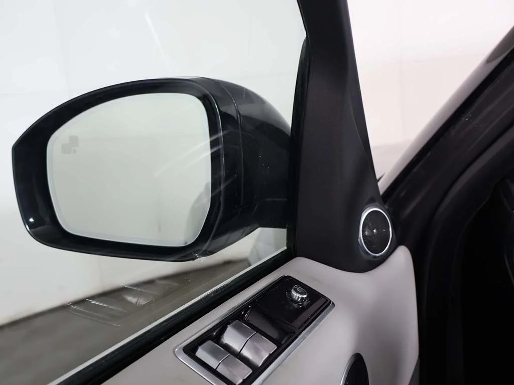 Used 2022 Gray Land Rover SVR image 42