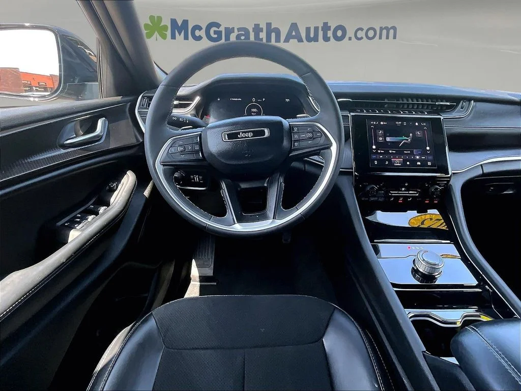 Used 2023 Gray Jeep Altitude X image 10