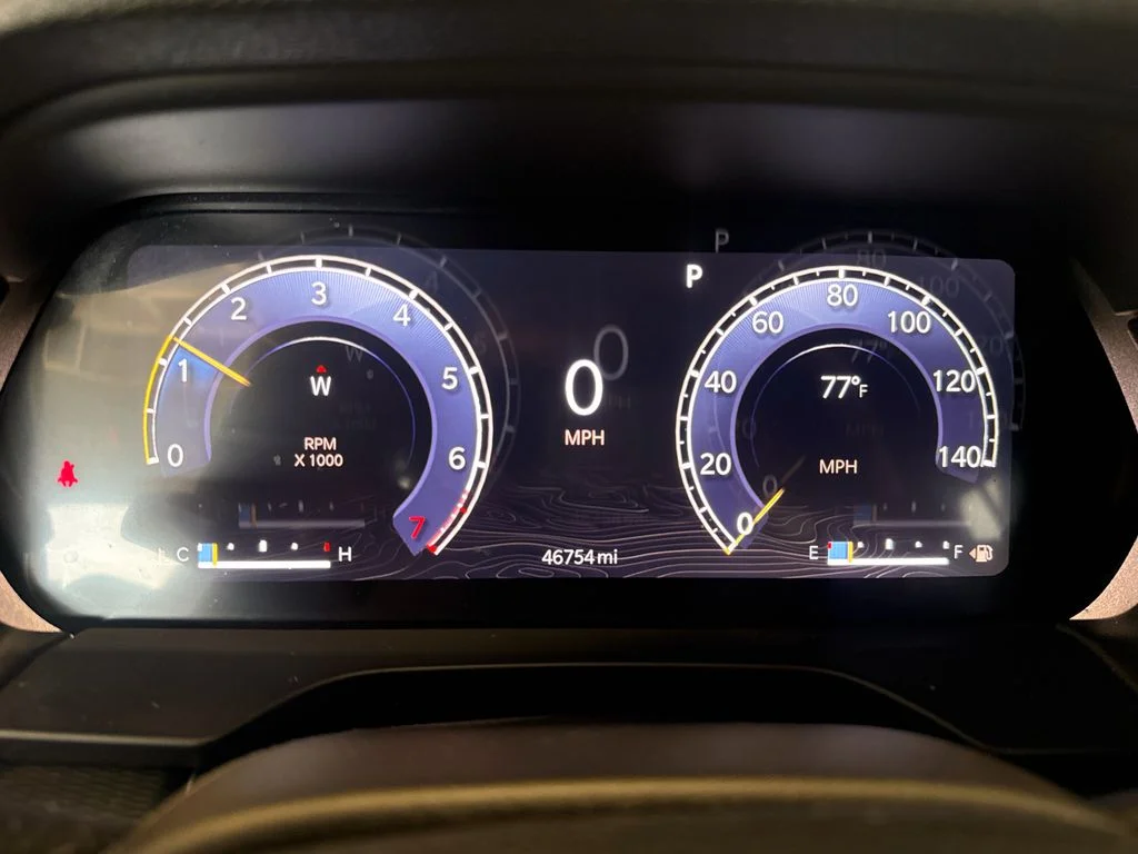 Used 2023 Red Jeep Altitude X image 16