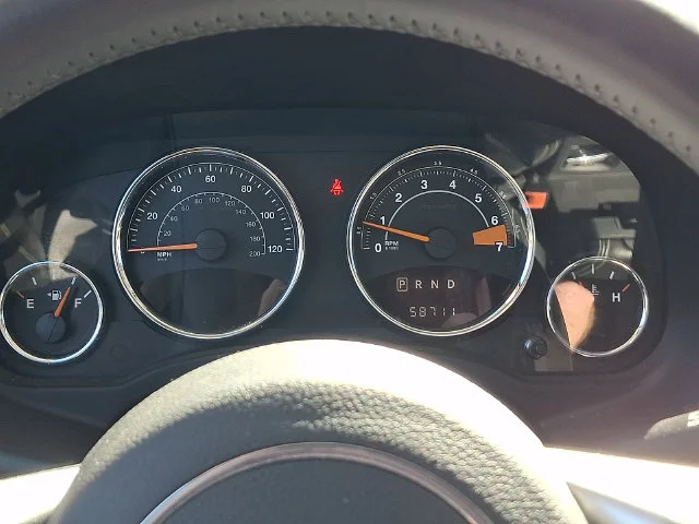 Used 2016 Red Jeep High Altitude image 18