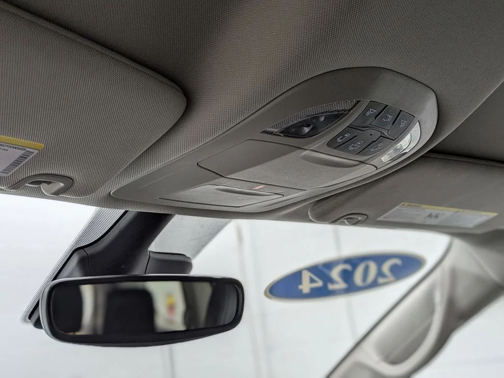 Used 2024 White Chrysler Touring L image 39