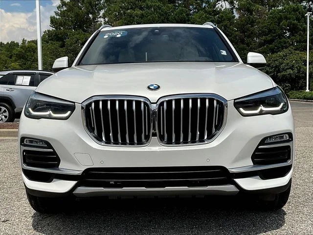 Used 2020 White BMW xDrive40i image 2