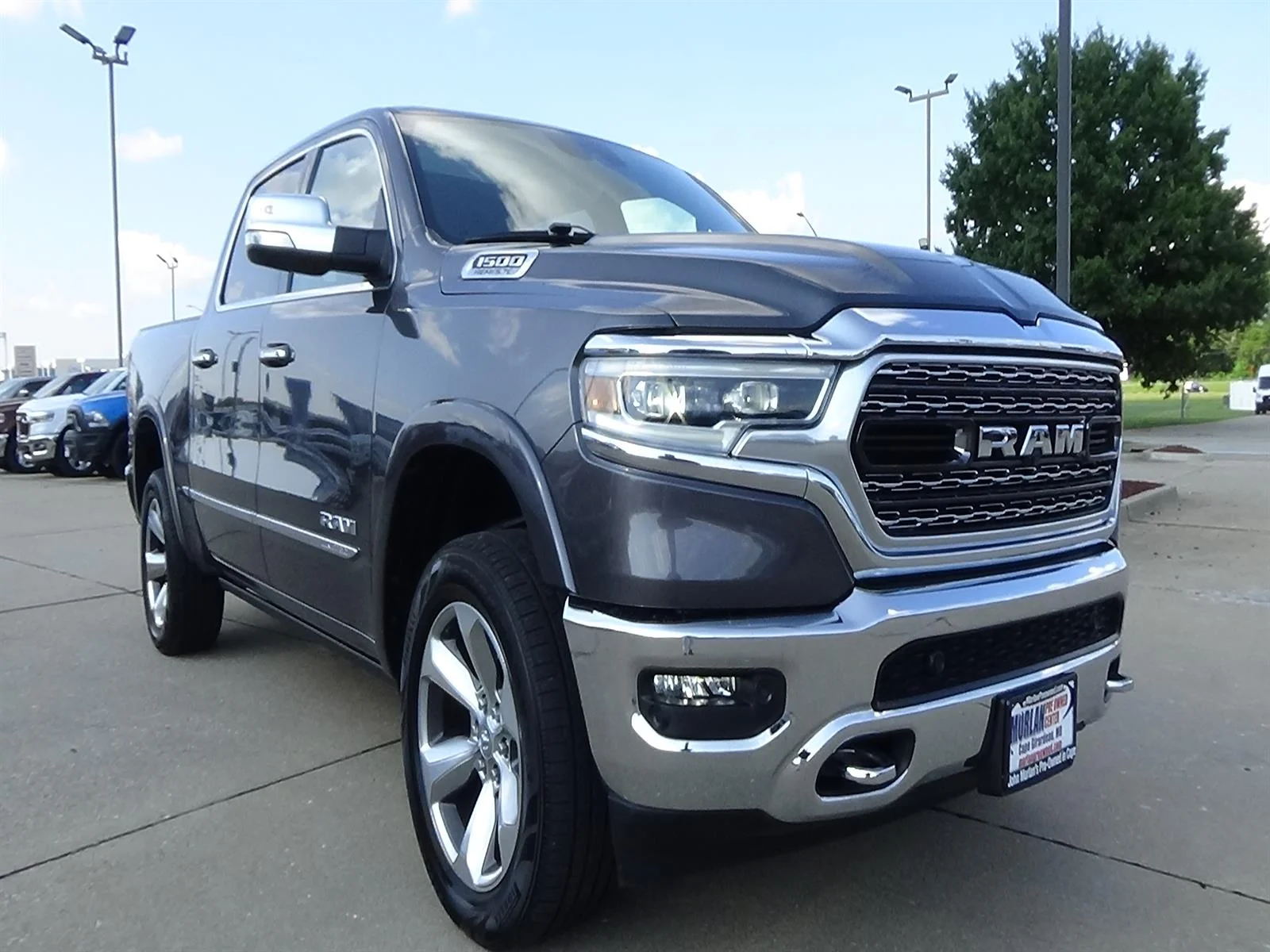 Used 2021 Granite Crystal Metallic Clear Coat (pau) RAM Limited image 4