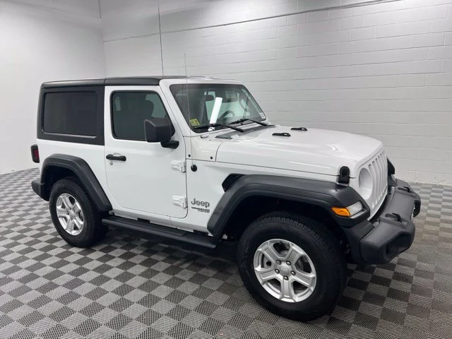Used 2020 White Jeep Sport S image 4