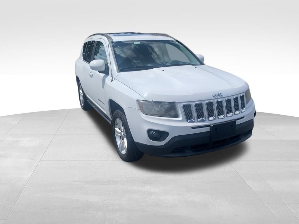 2014 Jeep Compass Latitude photo 3