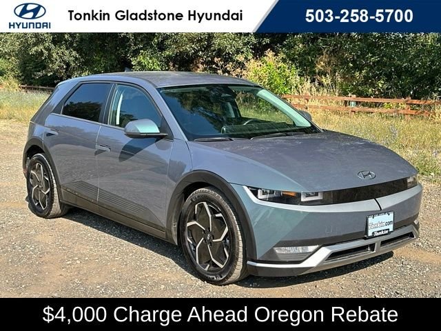 Certified Used 2024 Teal Hyundai SE image 1