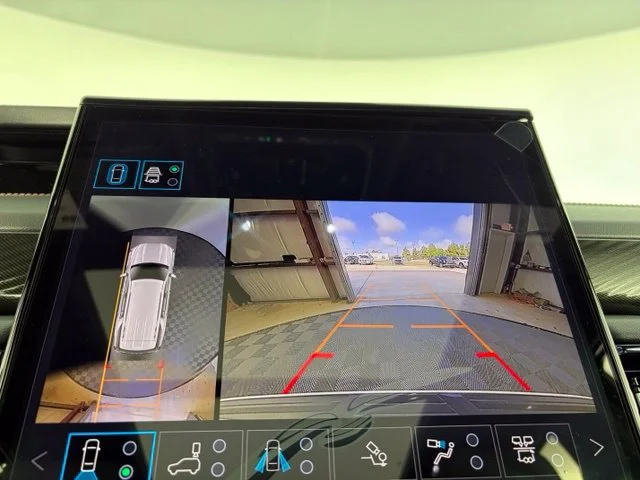 2026 GMC Yukon AT4 - Photo 28