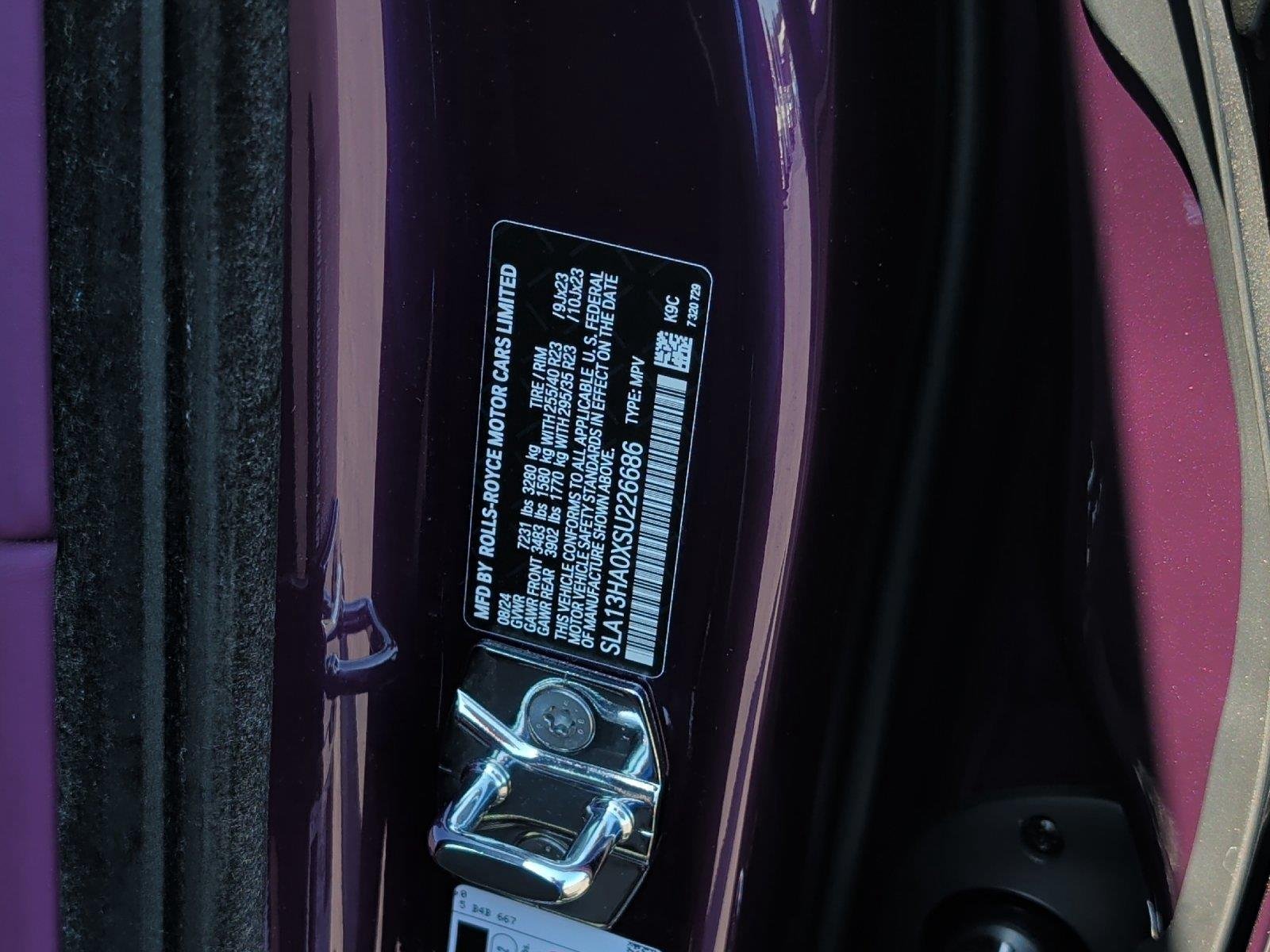 Used 2025 Belladonna Purple Rolls-Royce  image 12
