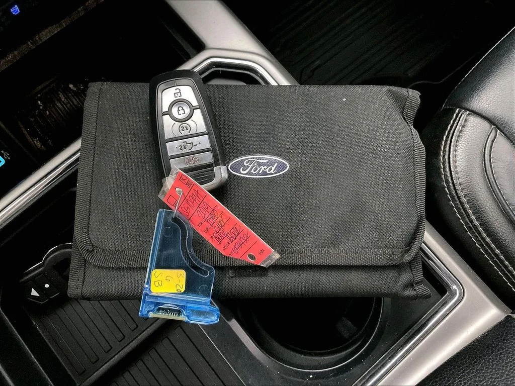 Used 2019 Black Ford Lariat image 15