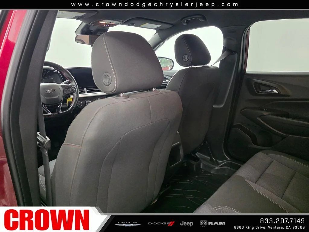 Used 2025 Red Chevrolet 1RS image 17