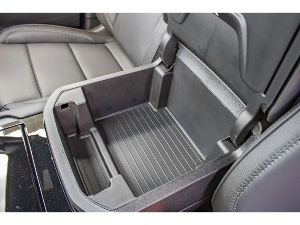 2026 GMC Yukon Denali - Photo 37