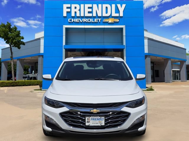Used 2024 Summit White Chevrolet 1LT image 2