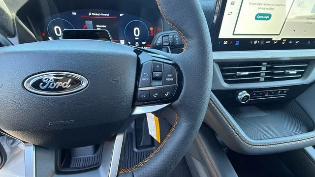 New 2026 Space White Metallic Ford Tremor® image 27