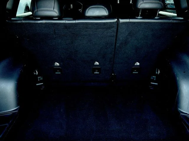 Used 2024 Silver Jeep Limited image 38